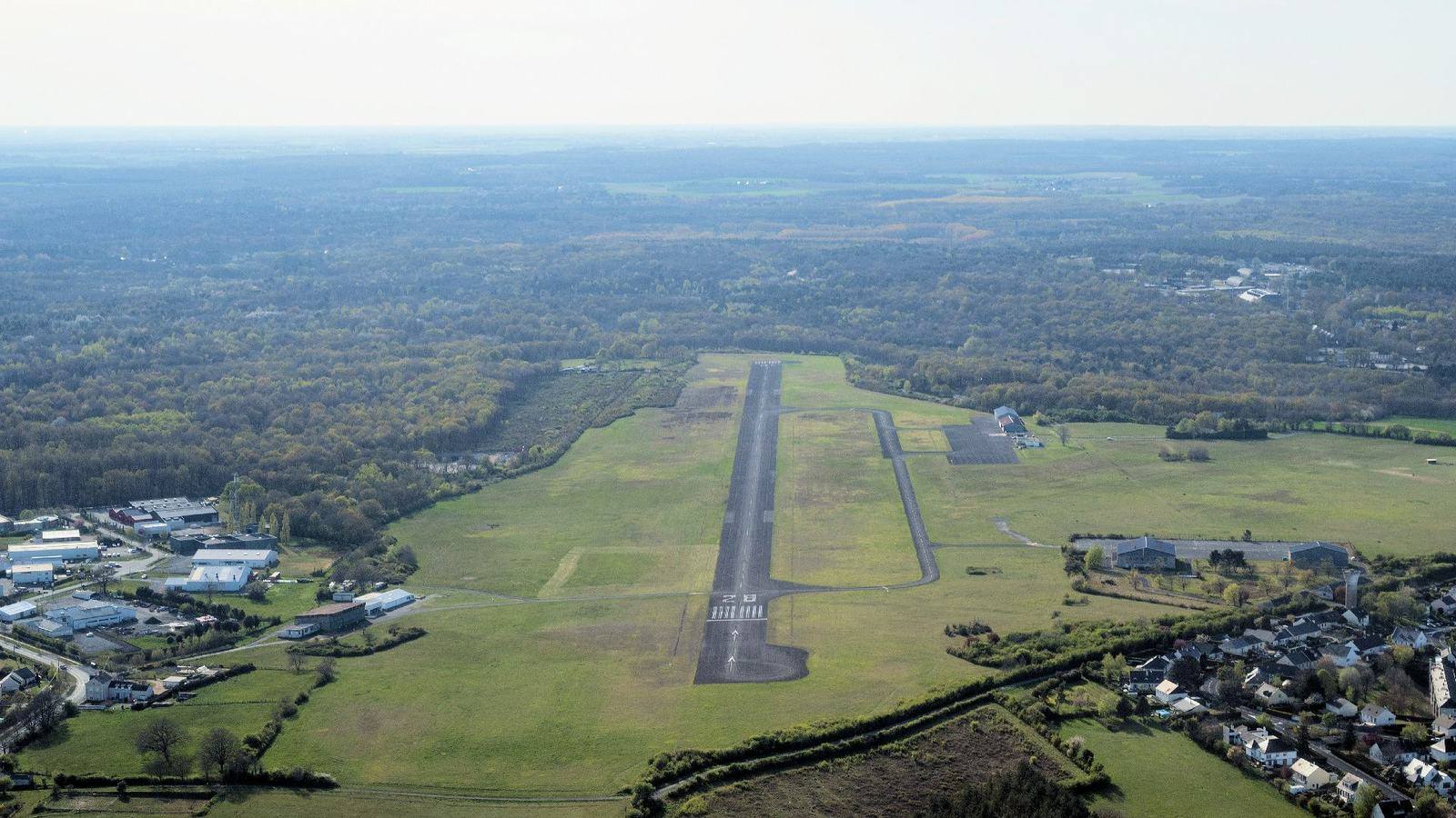 Vue aérienne de l’aérodrome de Saumur Terrefort